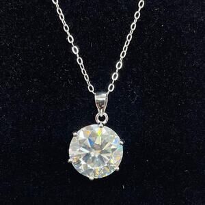Beautiful 5 Ct Moissanite Diamond Necklace Pendant W/ Chain 18K Finish Brilliant
